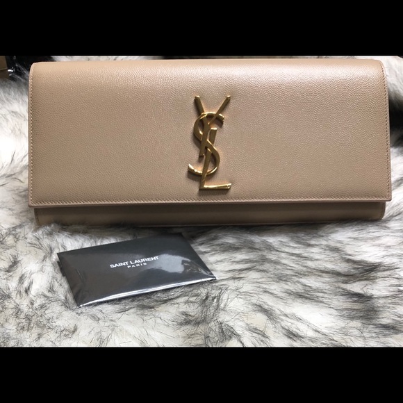 SAINT LAURENT CLUTCH WITH INTERLOCKING METAL YSL - Picture 5 of 8